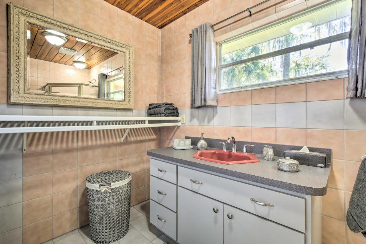 Rainbow River Oasis With Kayaks And Furnished Sunroom! ดันเนลลอน ภายนอก รูปภาพ